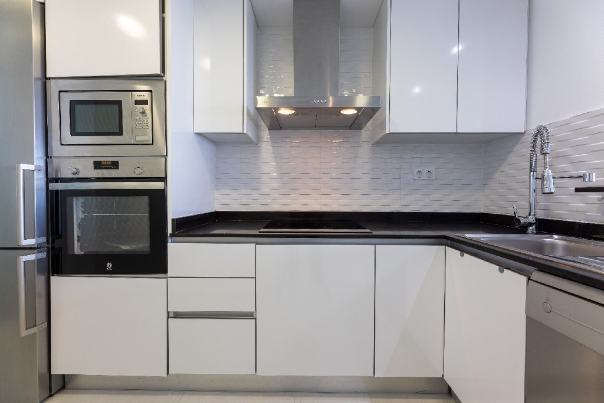 Resale - Apartment - Punta Prima