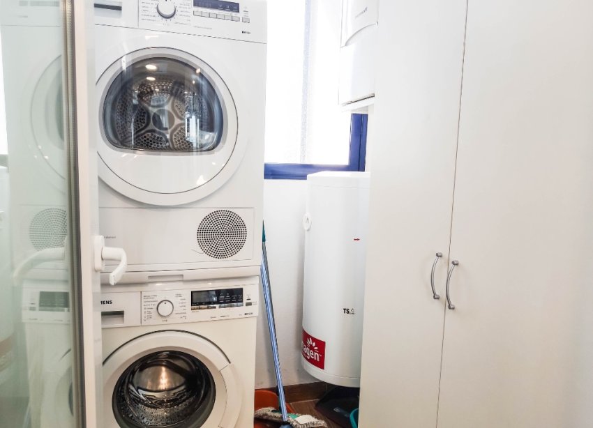 Resale - Apartment - Punta Prima