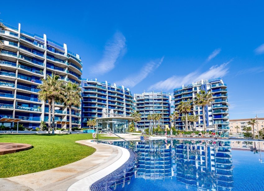 Resale - Apartment - Punta Prima