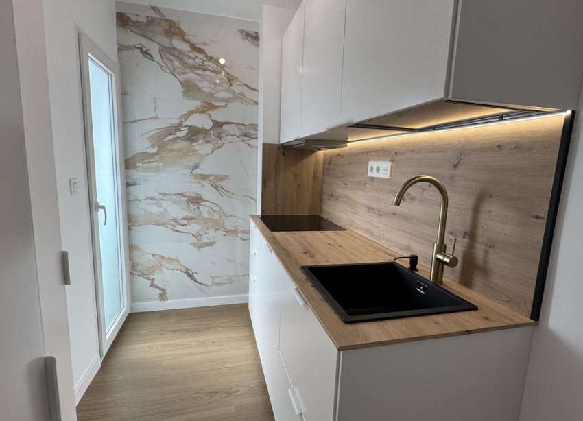 Resale - Apartment - Punta Prima