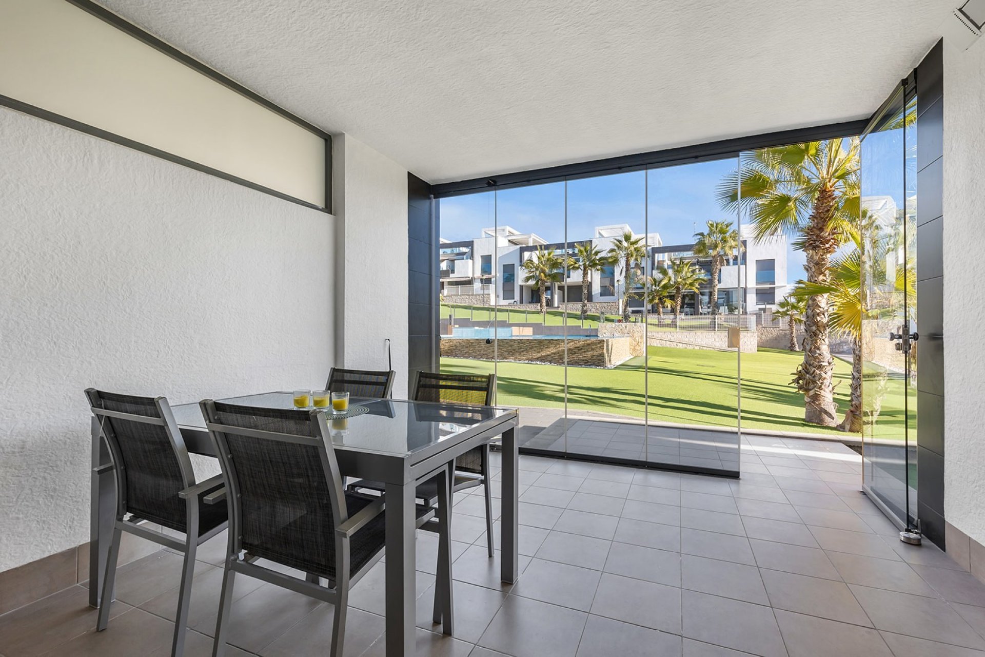 Resale - Apartment - Punta Prima