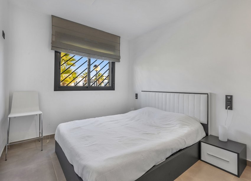 Resale - Apartment - Punta Prima