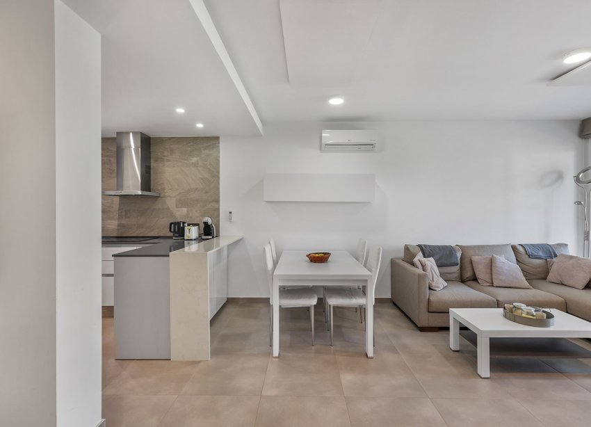 Resale - Apartment - Punta Prima