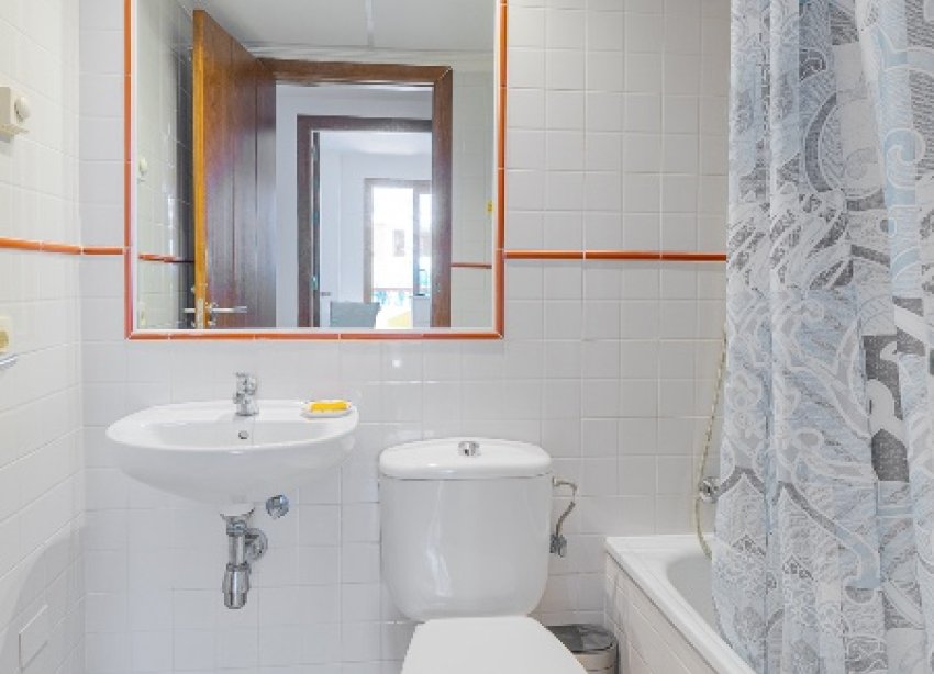 Resale - Apartment - Punta Prima