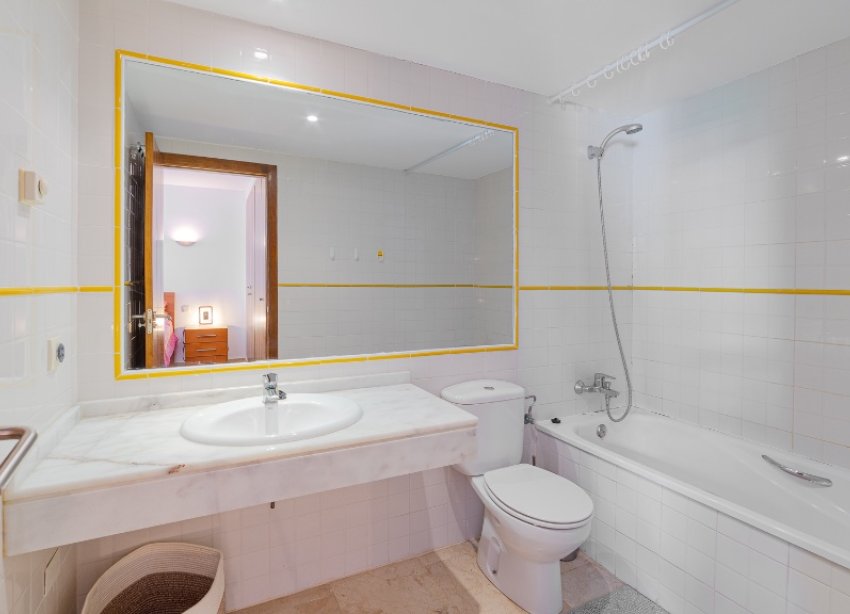 Resale - Apartment - Punta Prima