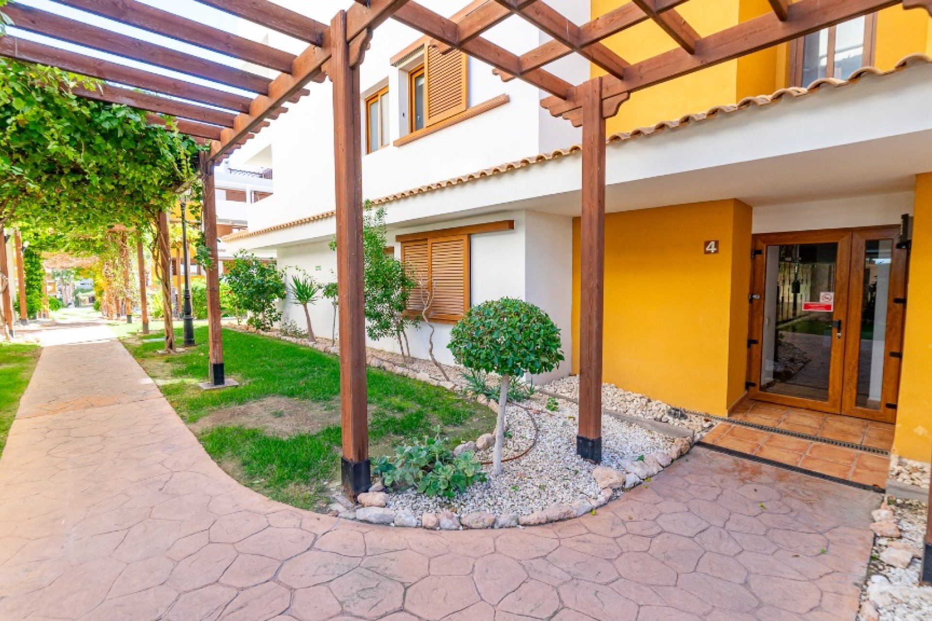 Resale - Apartment - Punta Prima