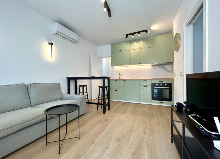 Resale - Apartment - San Miguel de Salinas - Las filipinas