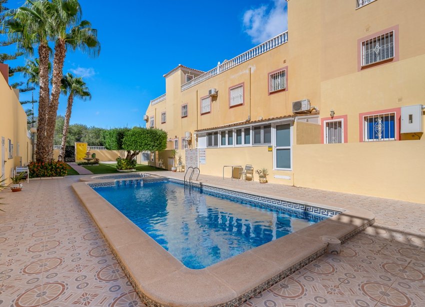 Resale - Apartment - San Miguel de Salinas - Orihuela Costa