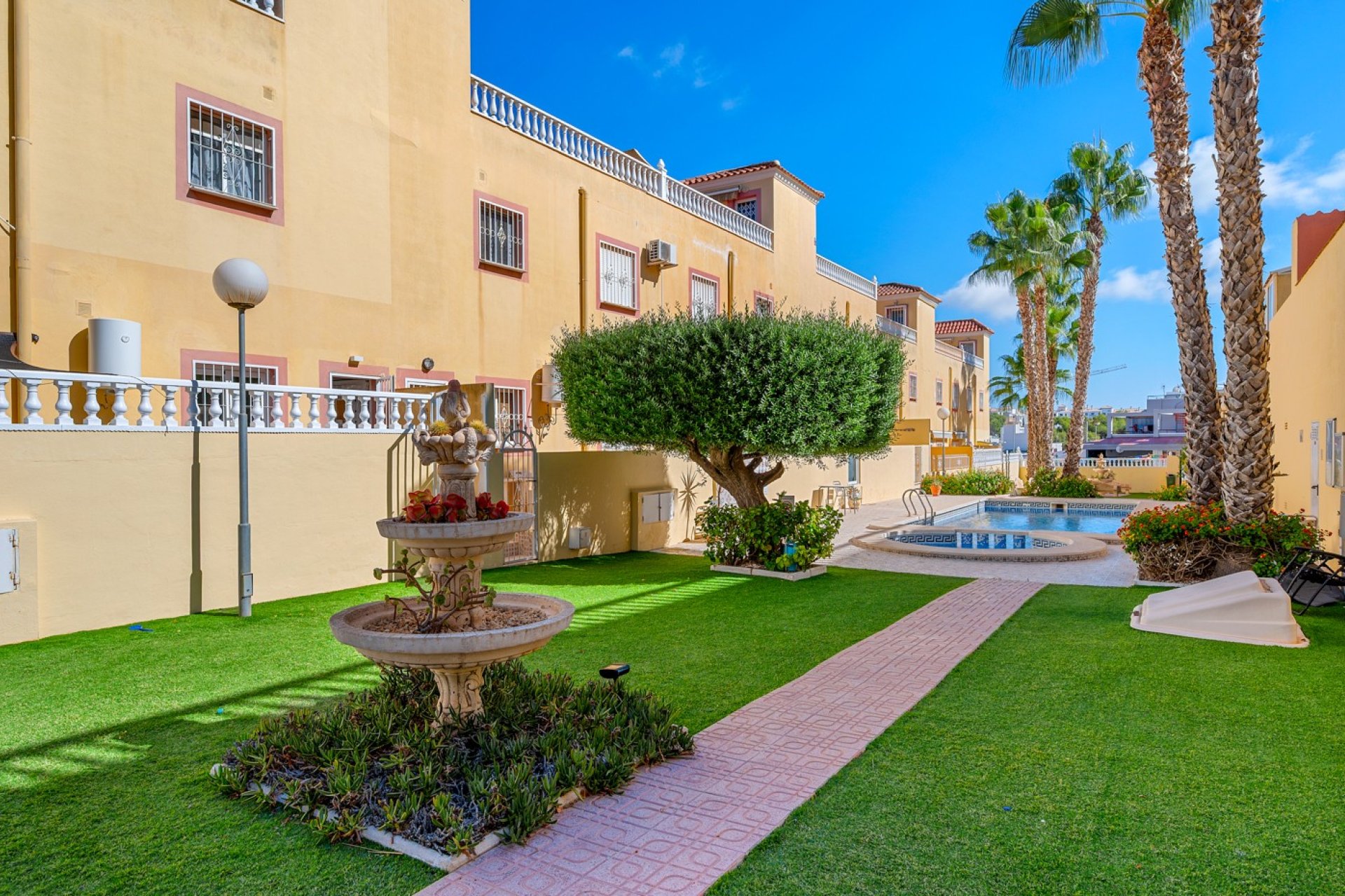 Resale - Apartment - San Miguel de Salinas - Orihuela Costa