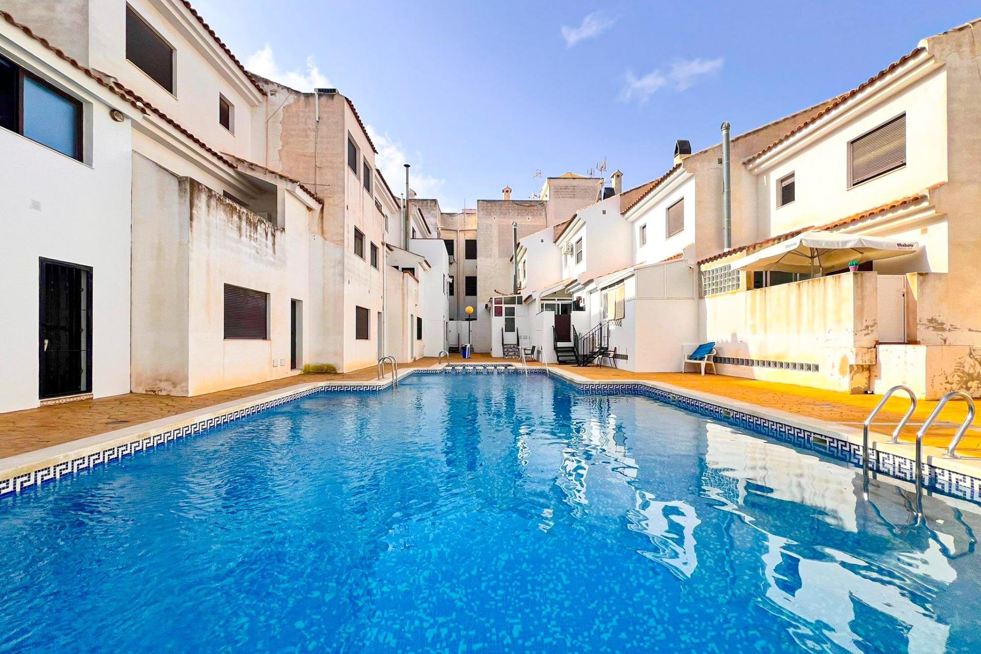 Resale - Apartment - San Miguel de Salinas - Pueblo