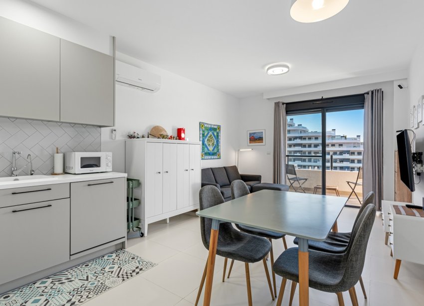 Resale - Apartment - San Miguel de Salinas - San Miguel