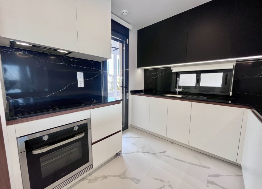 Resale - Apartment - San Miguel de Salinas