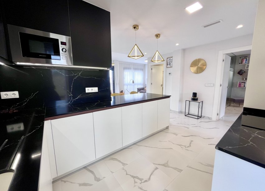 Resale - Apartment - San Miguel de Salinas