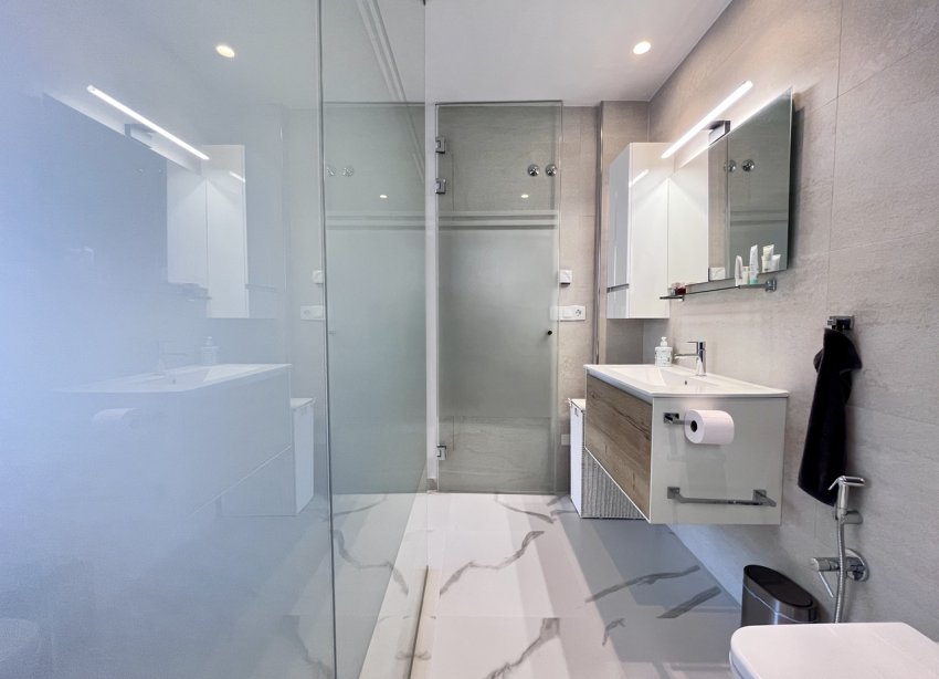 Resale - Apartment - San Miguel de Salinas