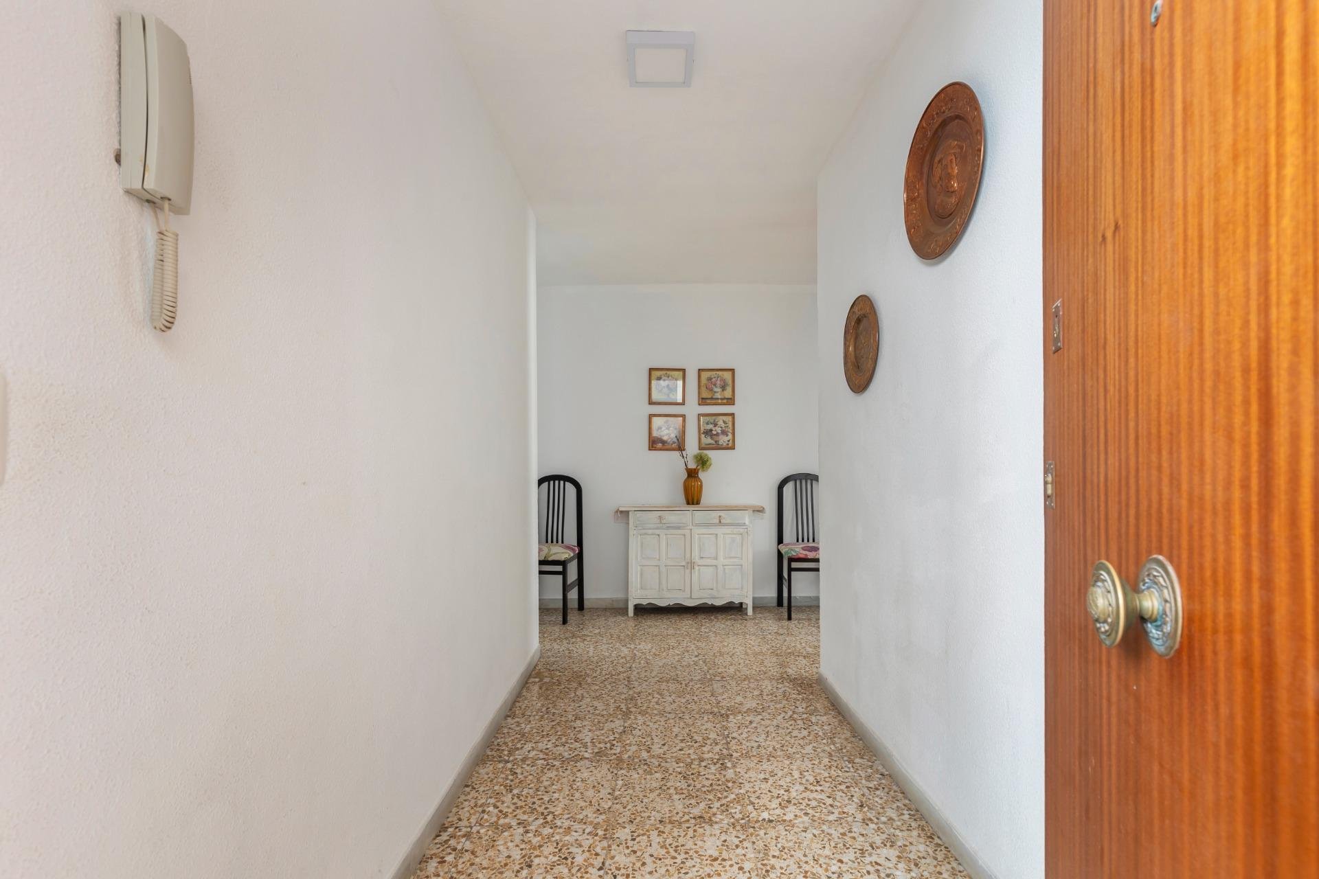 Resale - Apartment - Torrevieja - Acequion