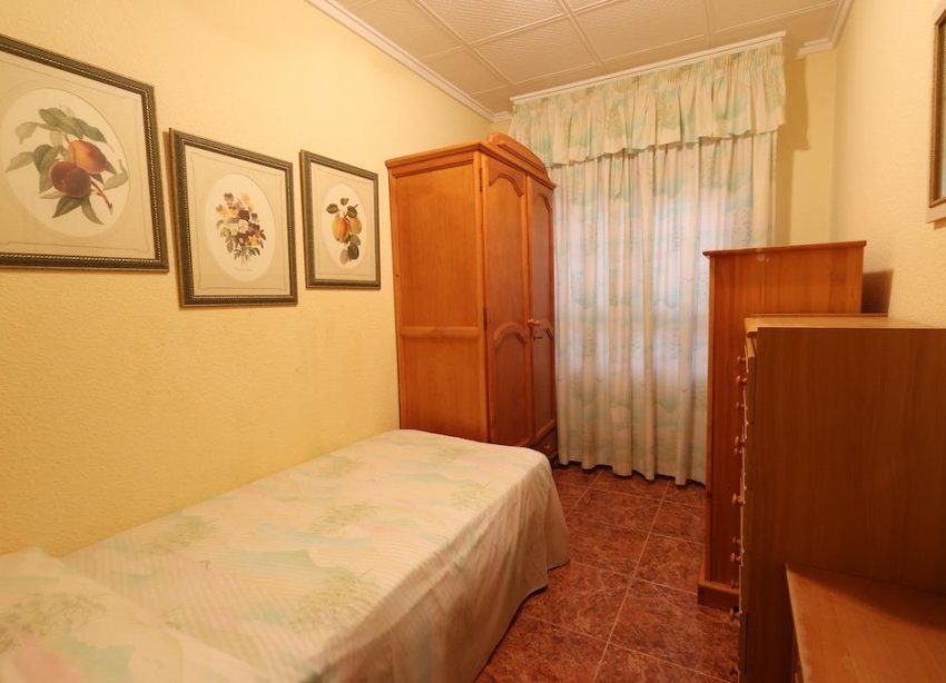 Resale - Apartment - Torrevieja - Acequion