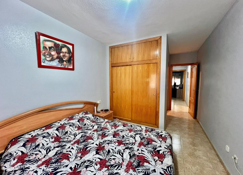 Resale - Apartment - Torrevieja - Acequion