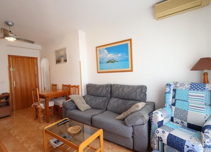 Resale - Apartment - Torrevieja - Acequion