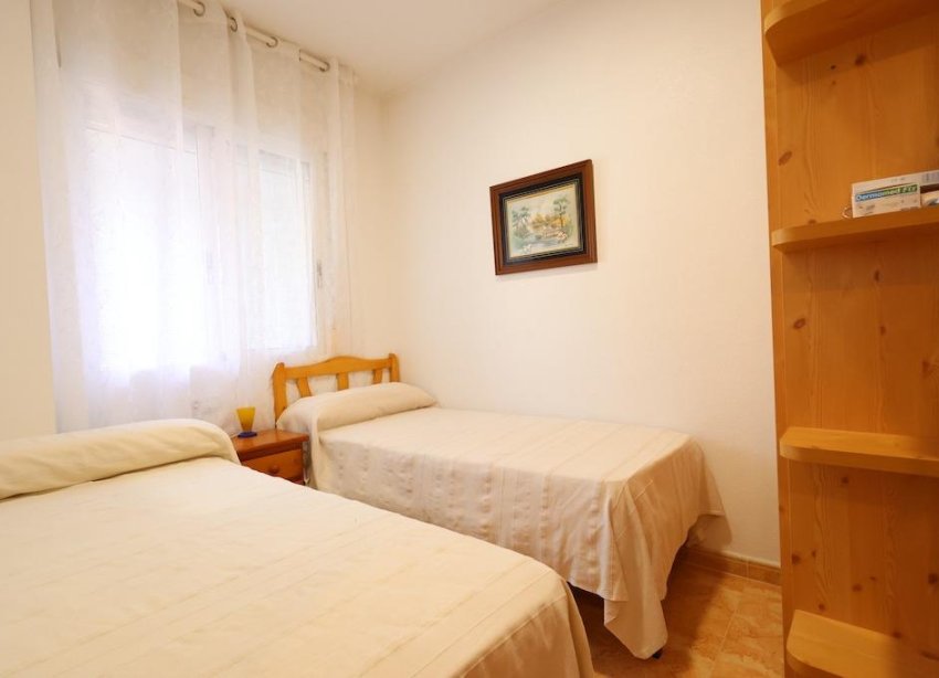 Resale - Apartment - Torrevieja - Acequion