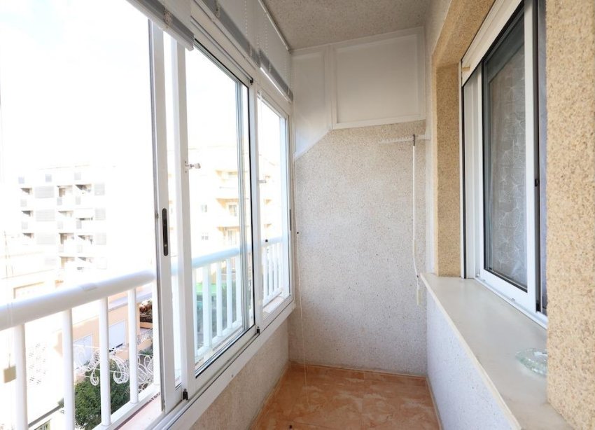 Resale - Apartment - Torrevieja - Acequion