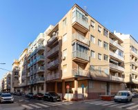 Resale - Apartment - Torrevieja - Acequion