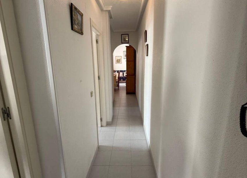 Resale - Apartment - Torrevieja - Acequion