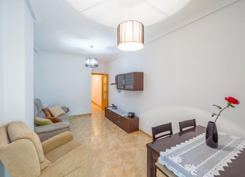 Resale - Apartment - Torrevieja - Acequion