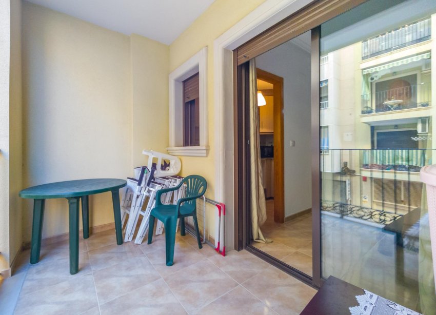 Resale - Apartment - Torrevieja - Acequion