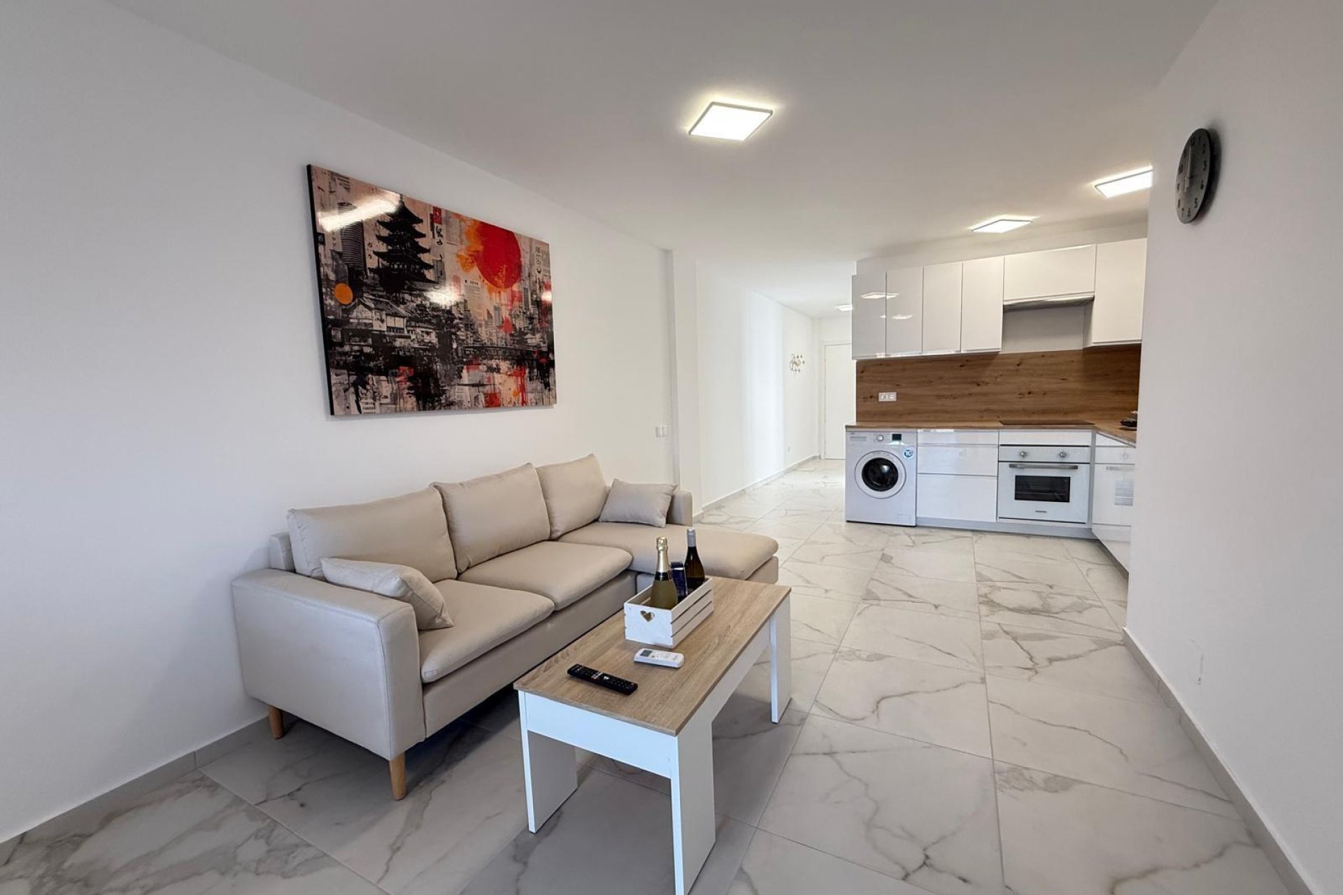 Resale - Apartment - Torrevieja - Acequion