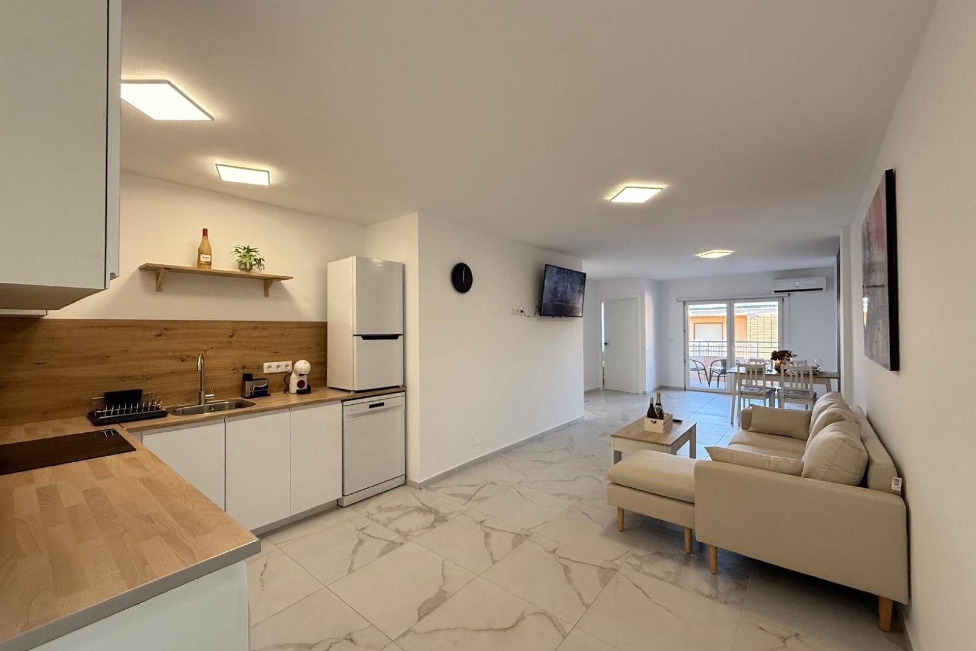 Resale - Apartment - Torrevieja - Acequion