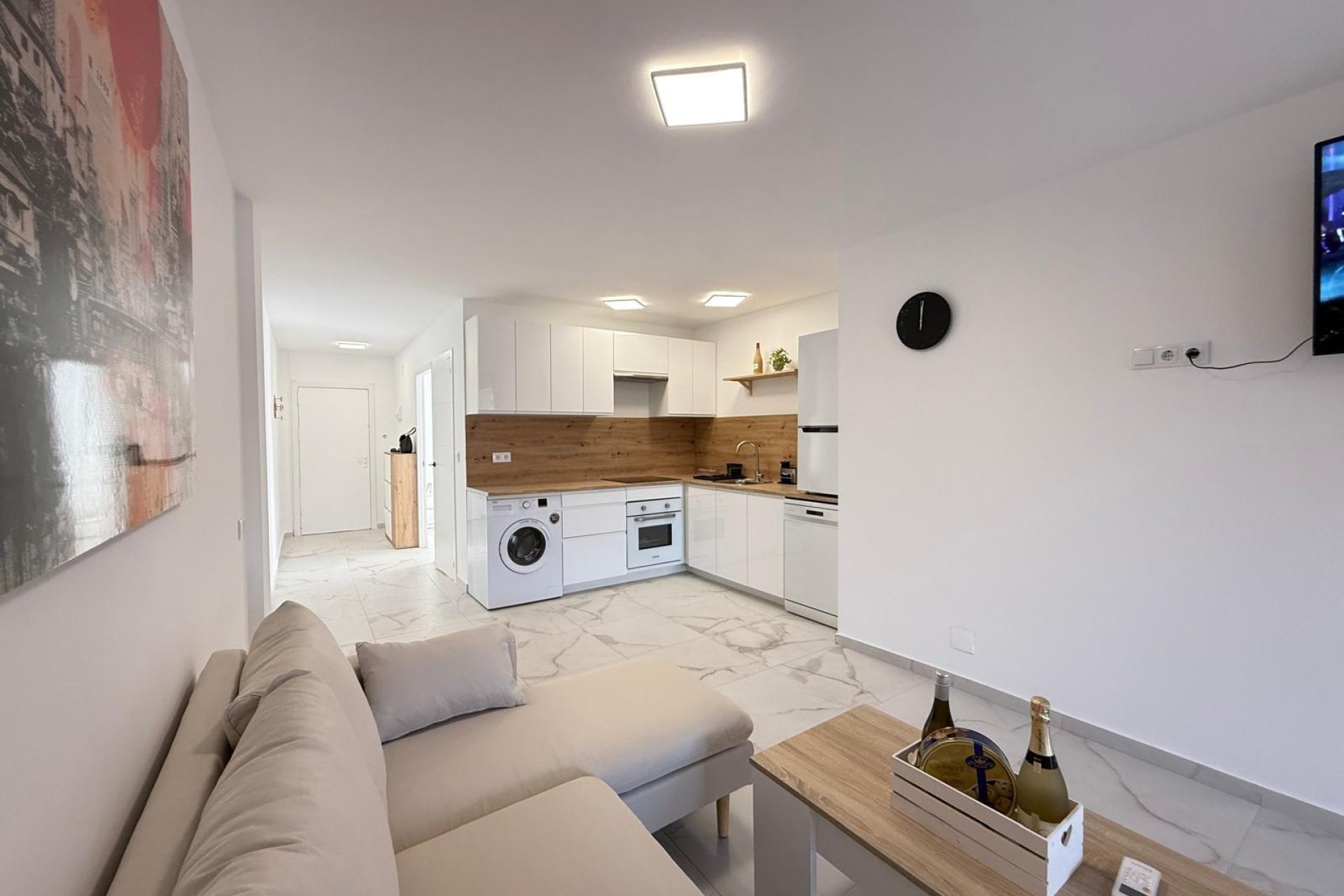 Resale - Apartment - Torrevieja - Acequion