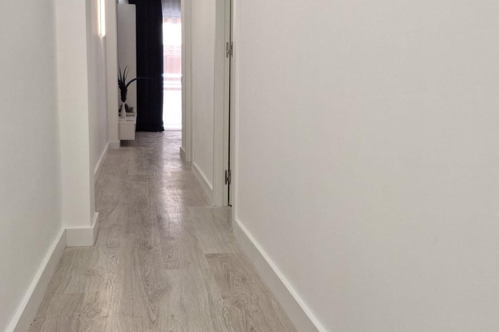 Resale - Apartment - Torrevieja - Acequion