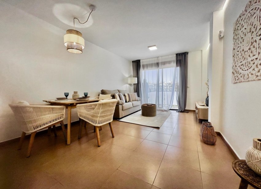 Resale - Apartment - Torrevieja - Acequion