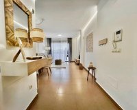 Resale - Apartment - Torrevieja - Acequion