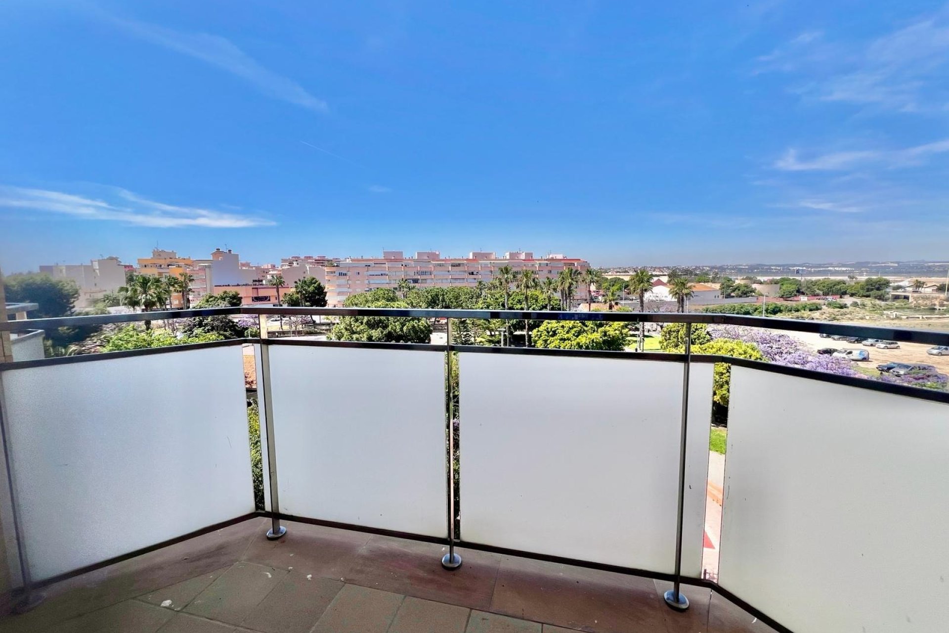 Resale - Apartment - Torrevieja - Acequion