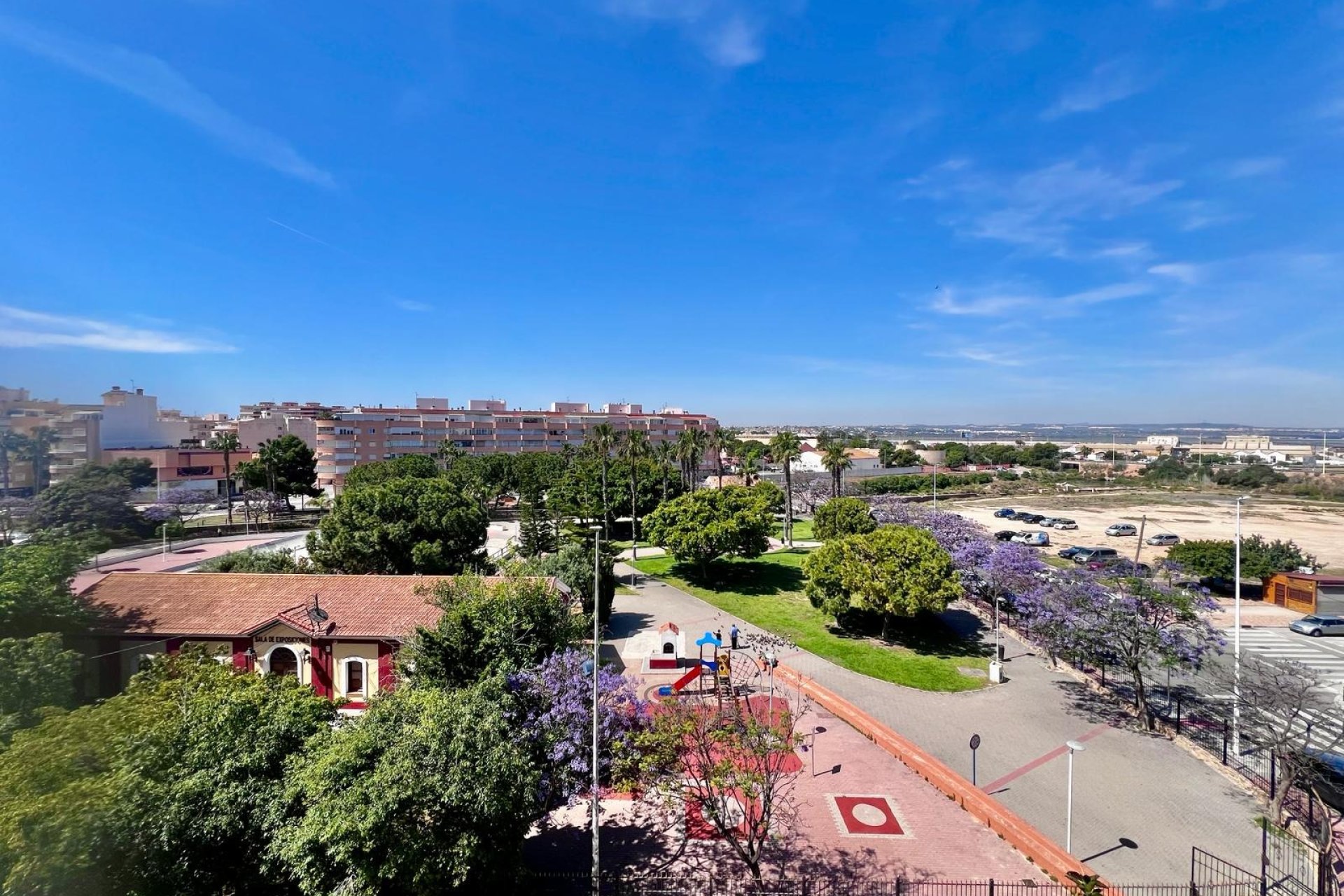 Resale - Apartment - Torrevieja - Acequion