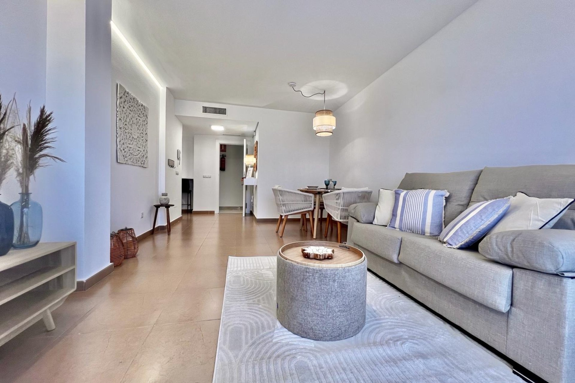 Resale - Apartment - Torrevieja - Acequion