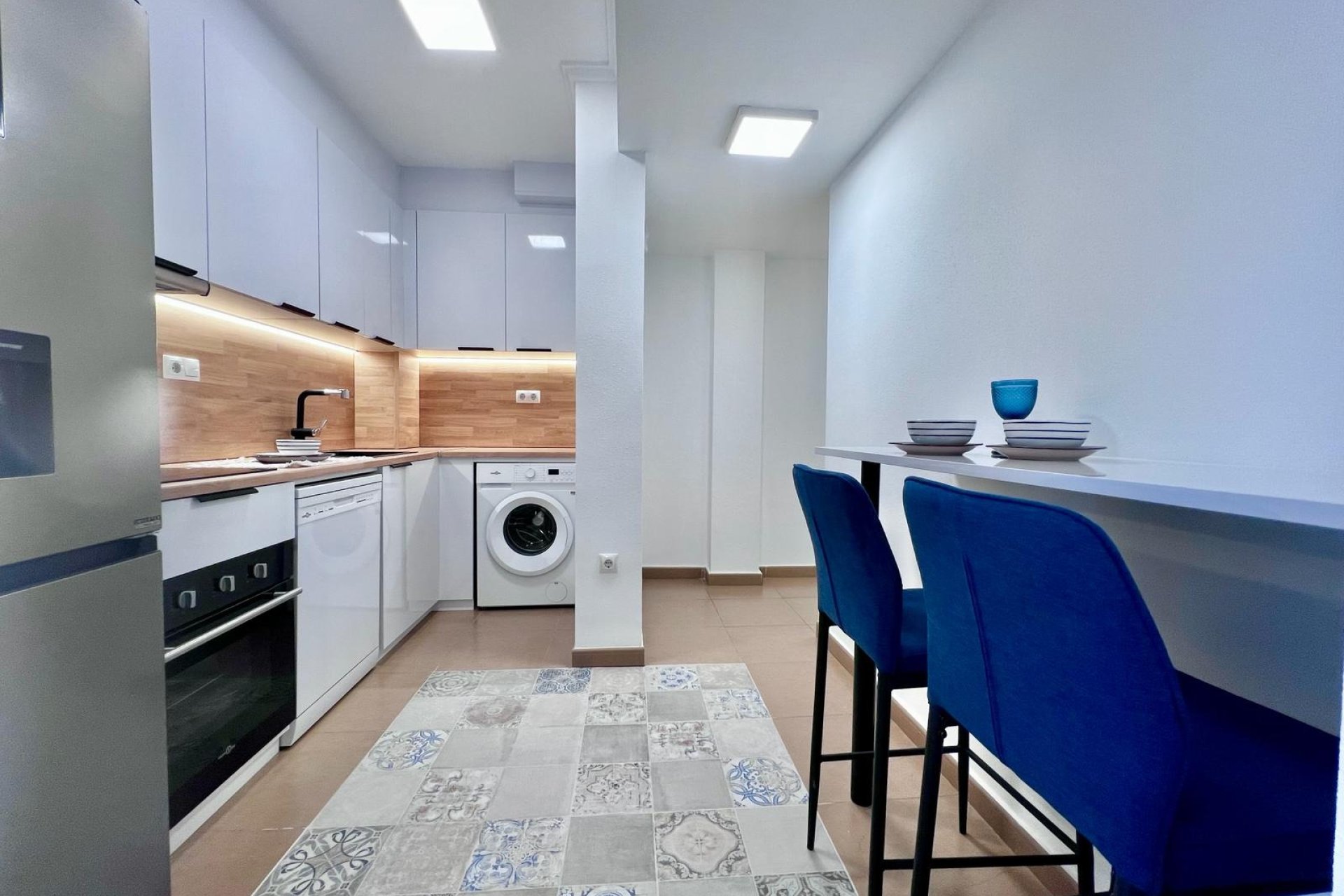 Resale - Apartment - Torrevieja - Acequion