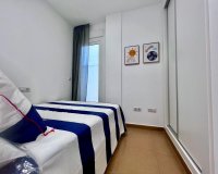 Resale - Apartment - Torrevieja - Acequion