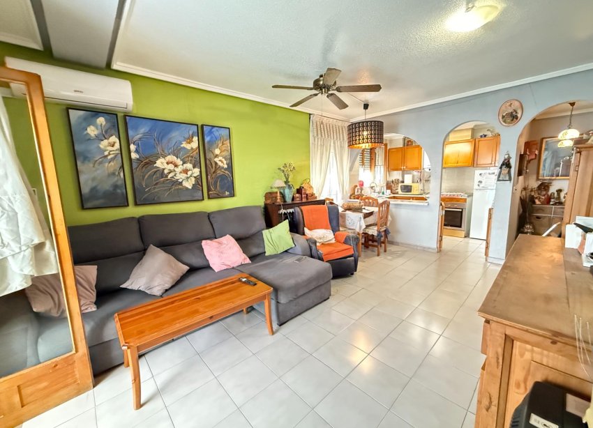 Resale - Apartment - Torrevieja - Acequion