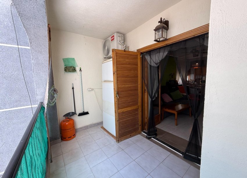 Resale - Apartment - Torrevieja - Acequion