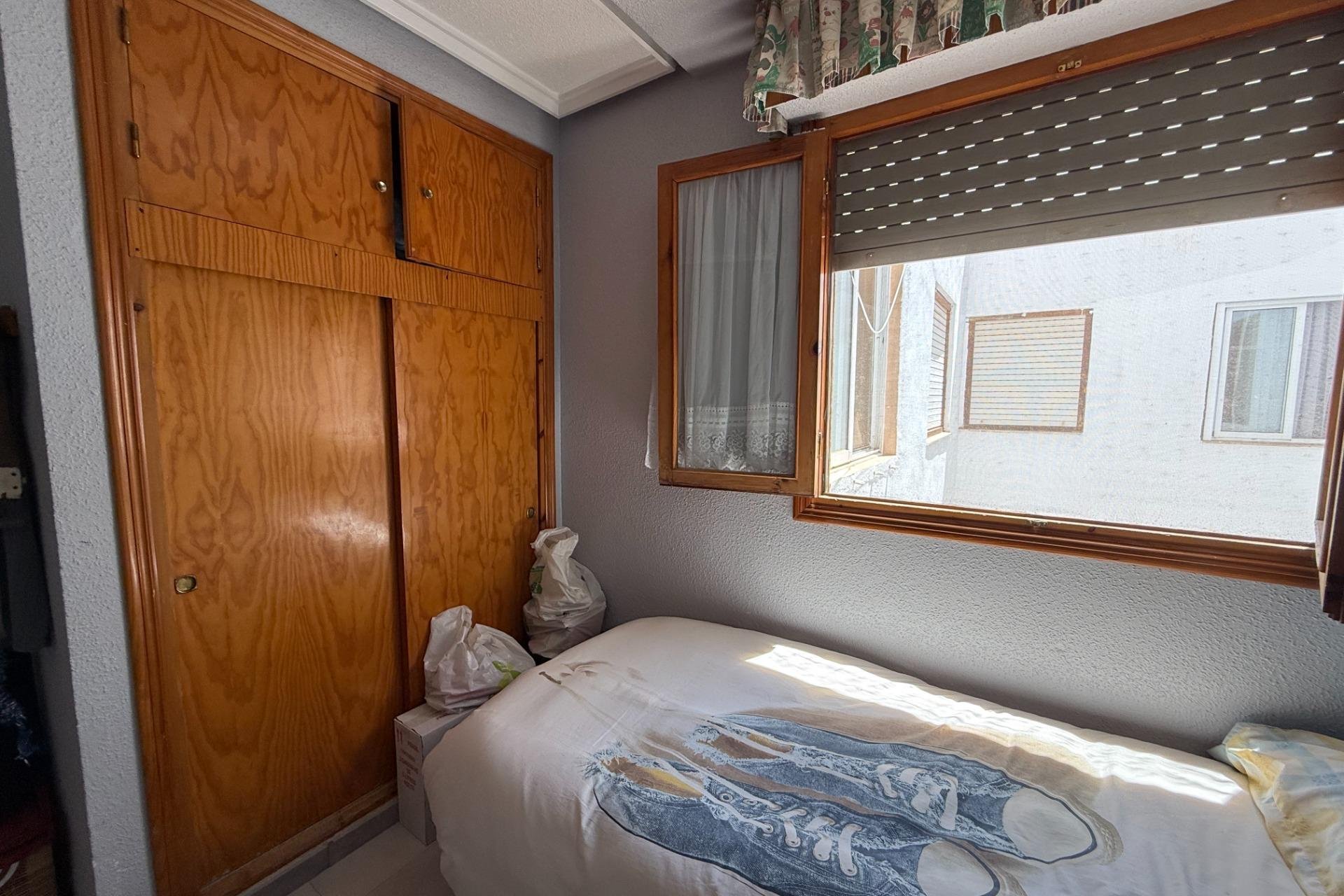 Resale - Apartment - Torrevieja - Acequion