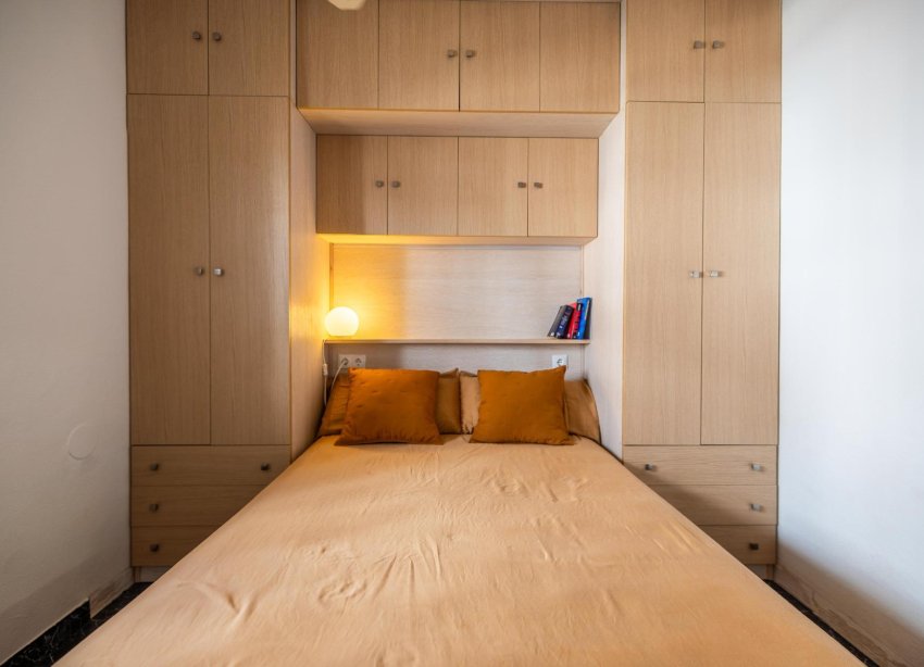 Resale - Apartment - Torrevieja - Acequion