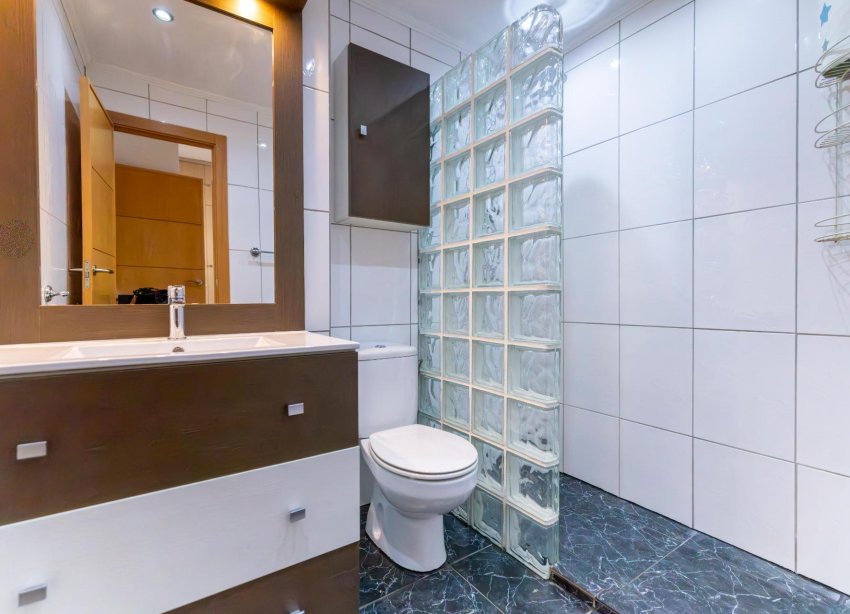 Resale - Apartment - Torrevieja - Acequion
