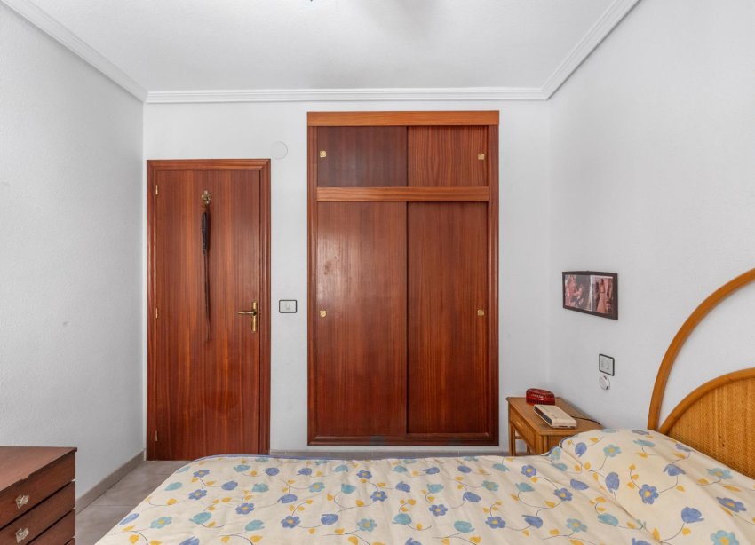 Resale - Apartment - Torrevieja - Acequion