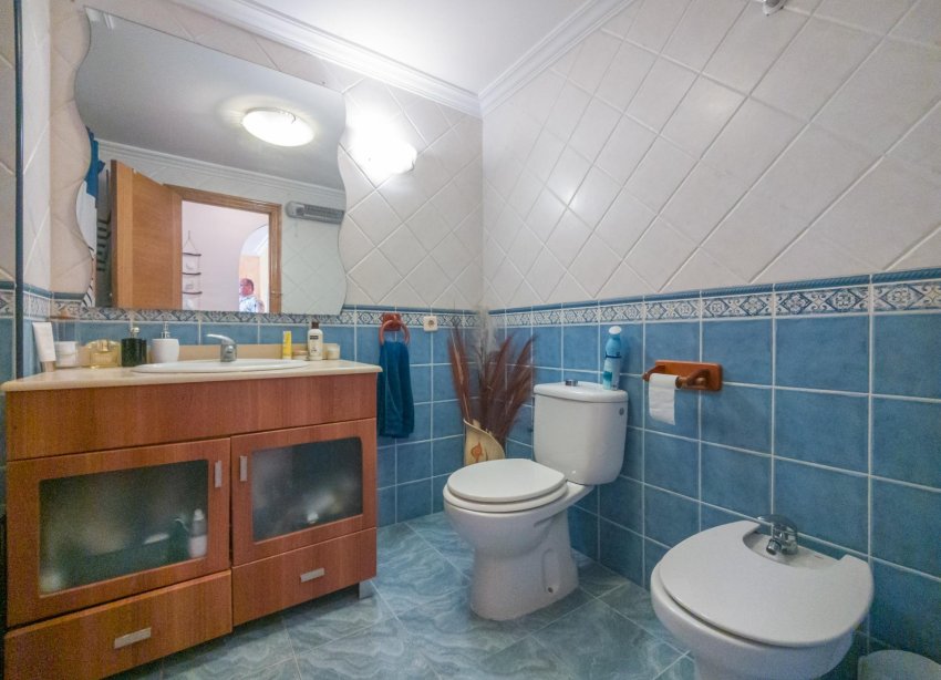 Resale - Apartment - Torrevieja - Acequion