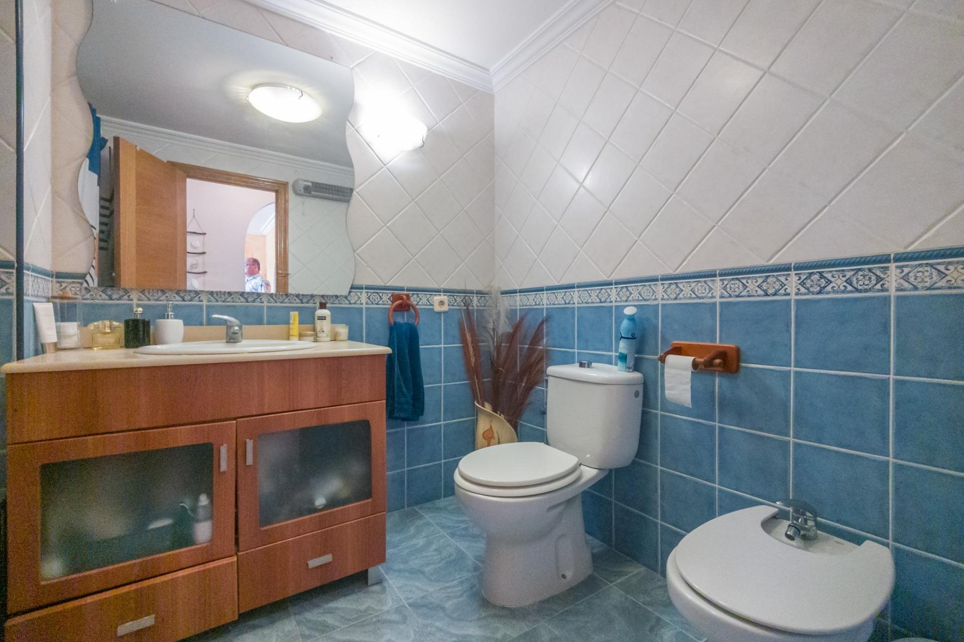 Resale - Apartment - Torrevieja - Acequion
