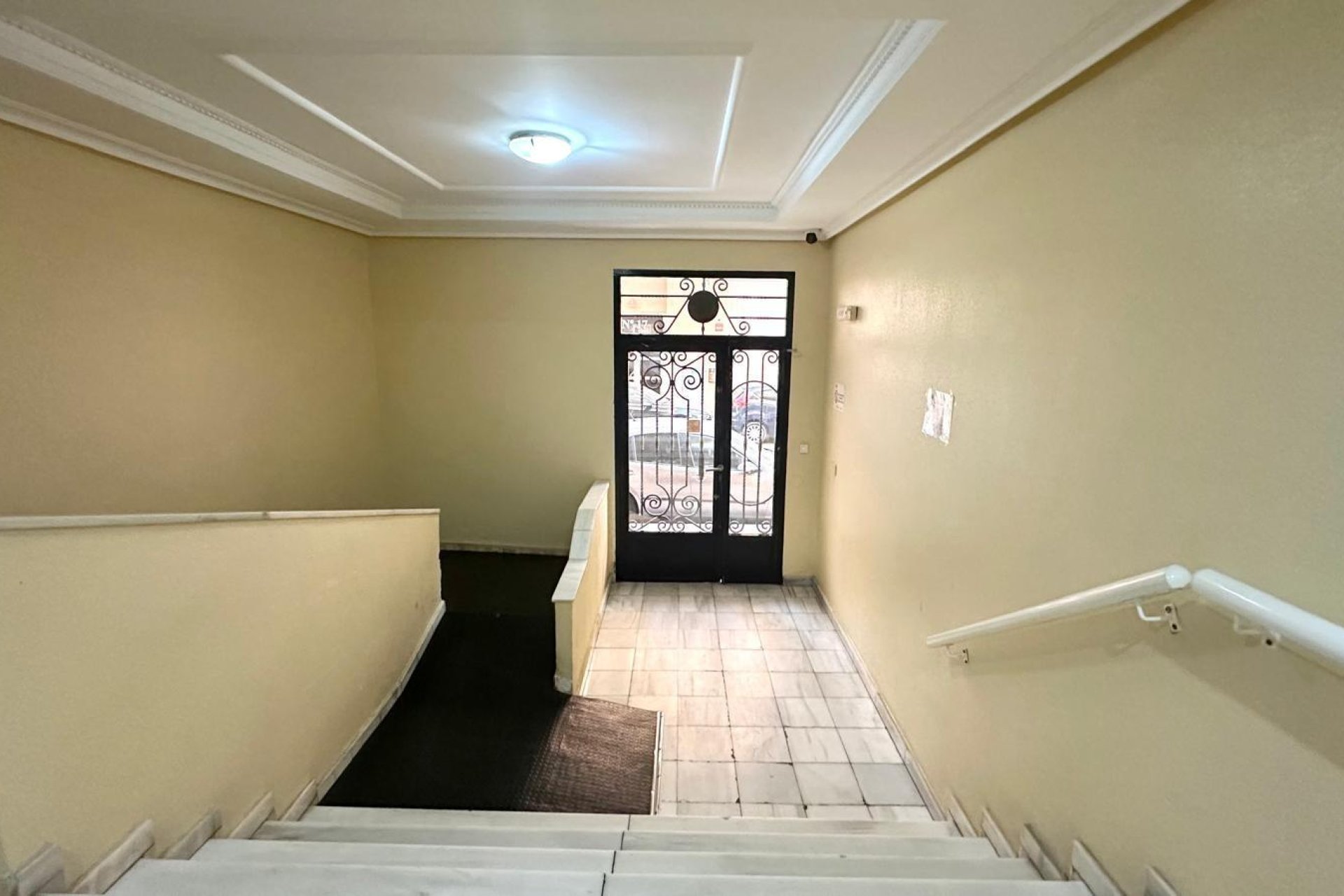 Resale - Apartment - Torrevieja - Acequion