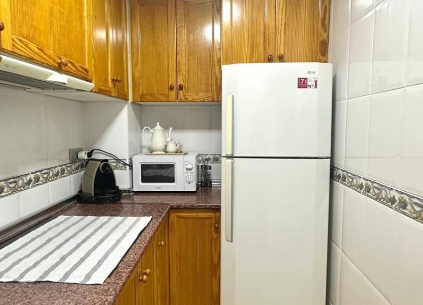 Resale - Apartment - Torrevieja - Acequion