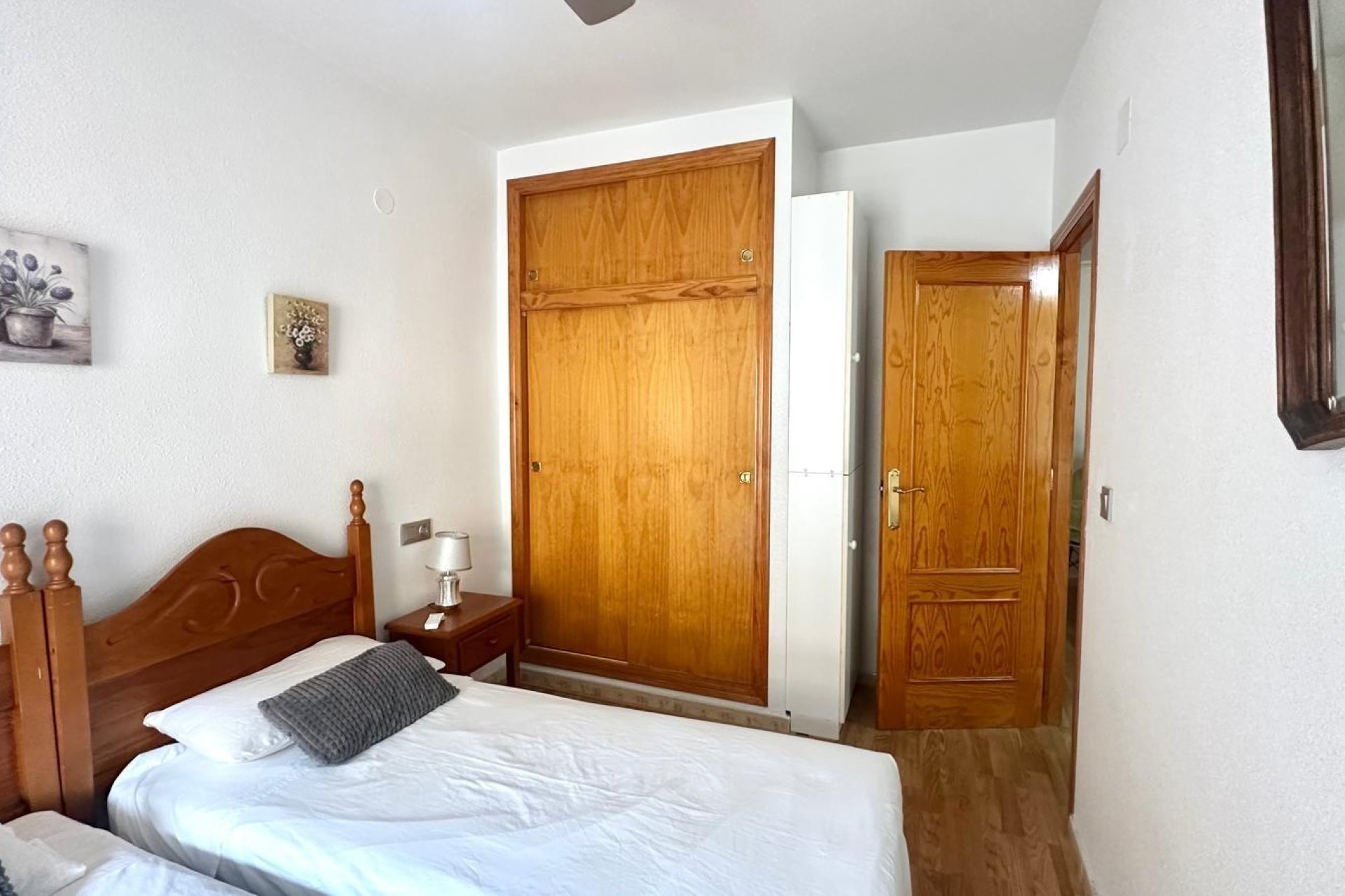Resale - Apartment - Torrevieja - Acequion